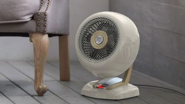 Here's How Much a Space Heater Costs to Run vs. Whole House Heat