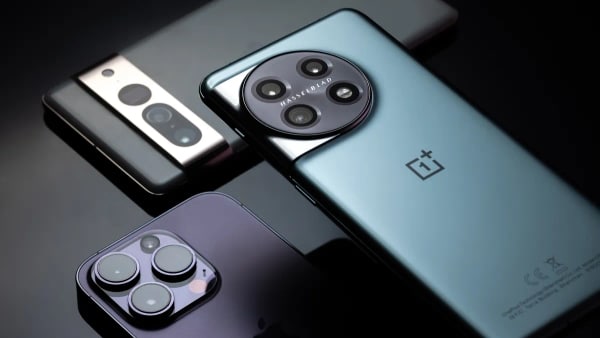 Need a New iPhone or Android Phone? Consider These Factors Before You Buy