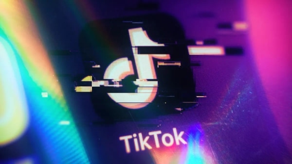 TikTok Returns to Apple and Google App Stores