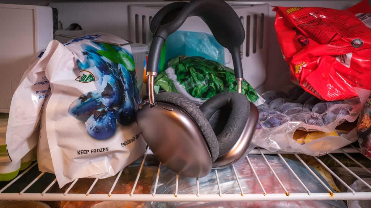 AirPods Max หยุดทำงาน, แช่แข็ง